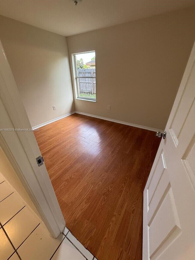Foto del edificio - 785 SW 8th Terrace