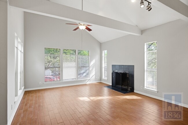 Foto del edificio - 6506 Cat Creek Trail