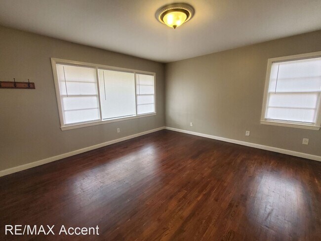 Building Photo - 3 br, 1.5 bath House - 2261 Mason Drive