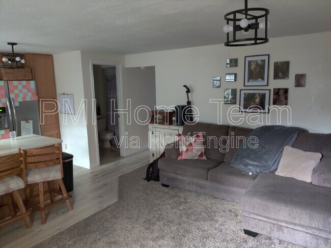 Building Photo - 1095 Nalder St