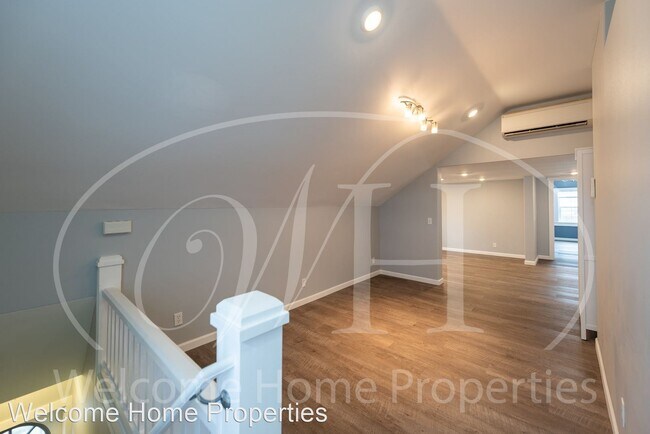 Building Photo - 1 br, 1 bath House - 37 NW Evans Ave, Apt B