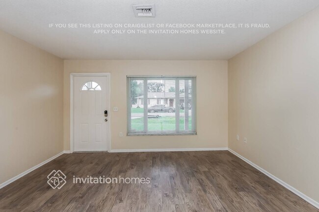 Foto del edificio - 18479 Evergreen Rd