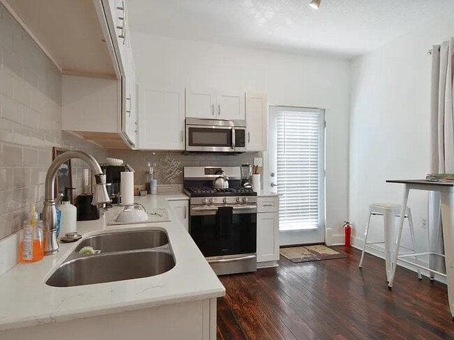 Photo - 2225 Second St House