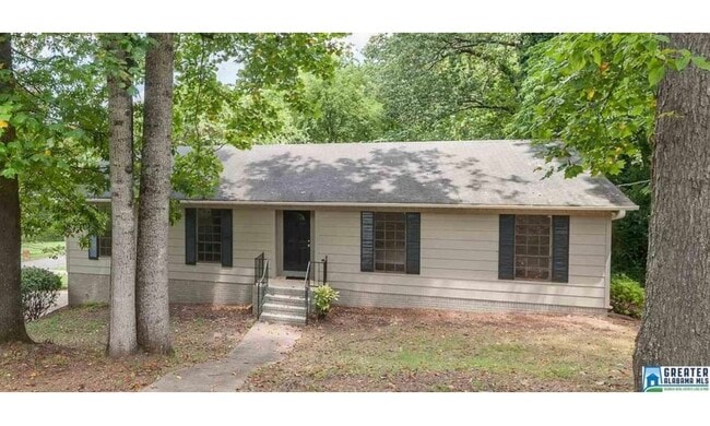 Building Photo - 1020 Christopher Dr