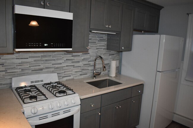 Foto del edificio - 180-180 Tyngsboro Rd