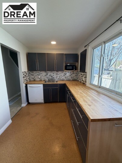 Photo du bâtiment - 117 Walnut Ave S