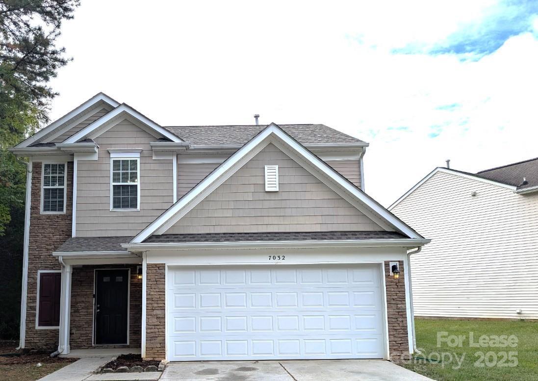 Foto principal - 7032 Sunman Rd