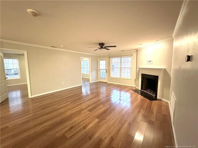 Building Photo - 1309 Kershaw Loop