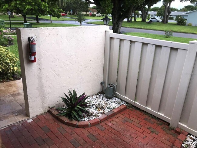 Foto del edificio - 3705 34th Ave Dr W