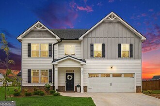 Building Photo - 265 Daurian Dr