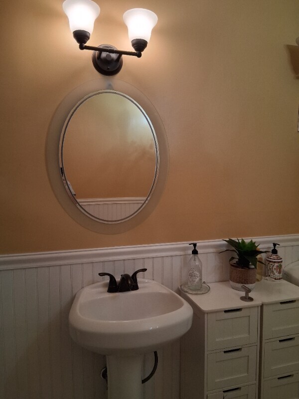 Foto del edificio - 1022 S Vancouver Ave