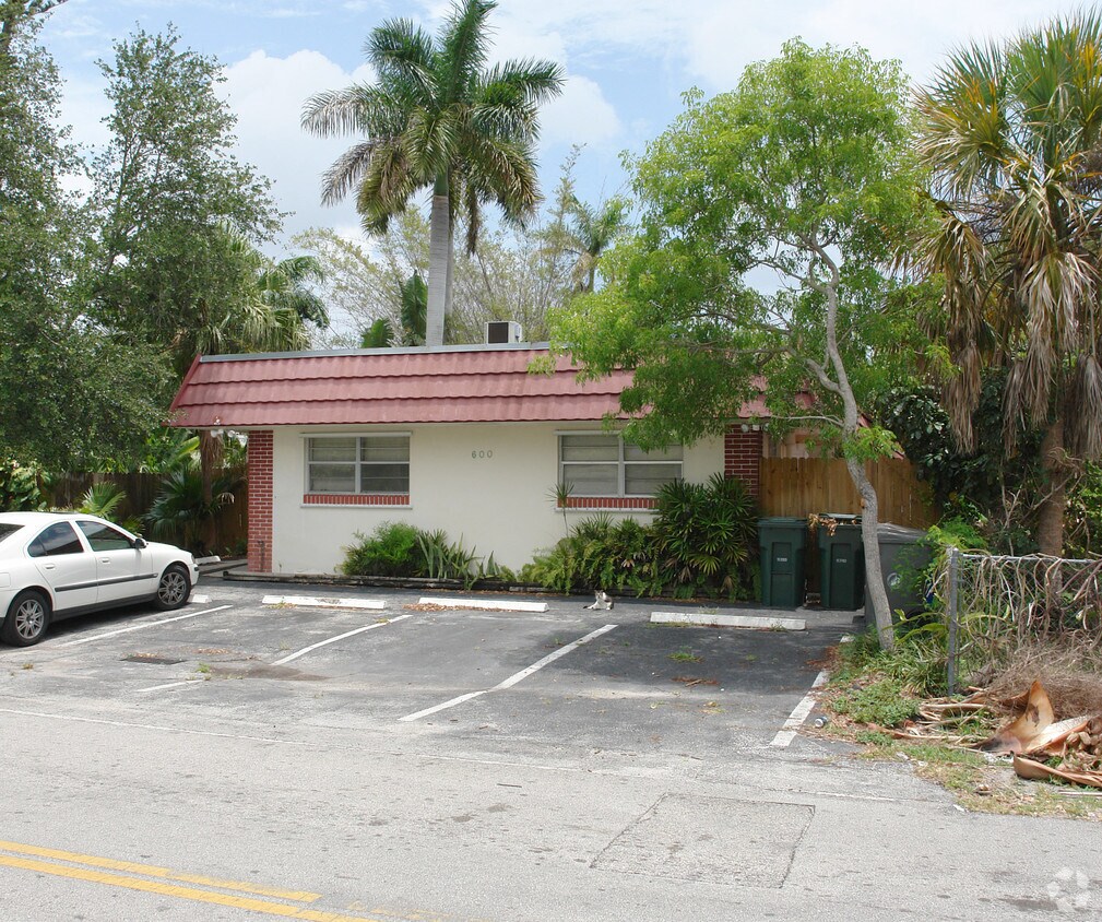 Foto del edificio - 600 SW 13th Ave