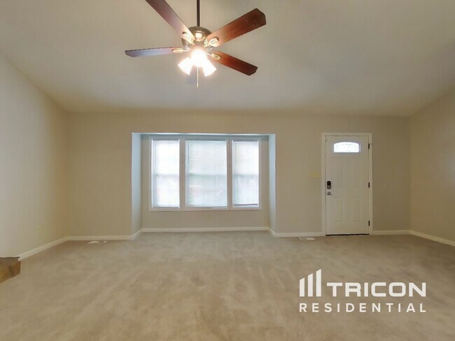 Building Photo - 2709 Owens Dr