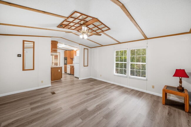 Building Photo - 6373 Kilcrease Rd