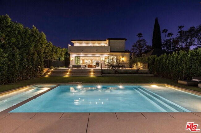 Foto del edificio - 14273 Greenleaf St