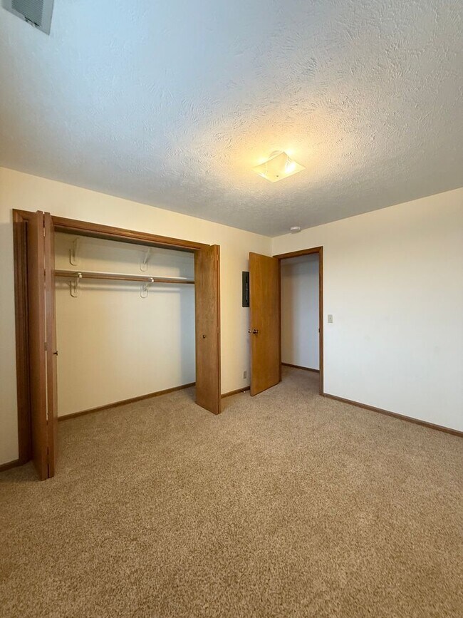 Foto del edificio - Lamplighter 01