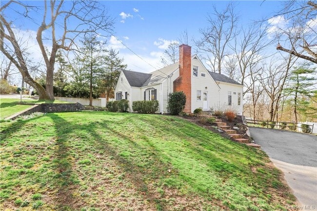 Foto del edificio - 152 Forest Dr