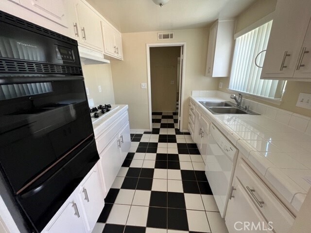 Foto del edificio - 16211 Fantasia Ln