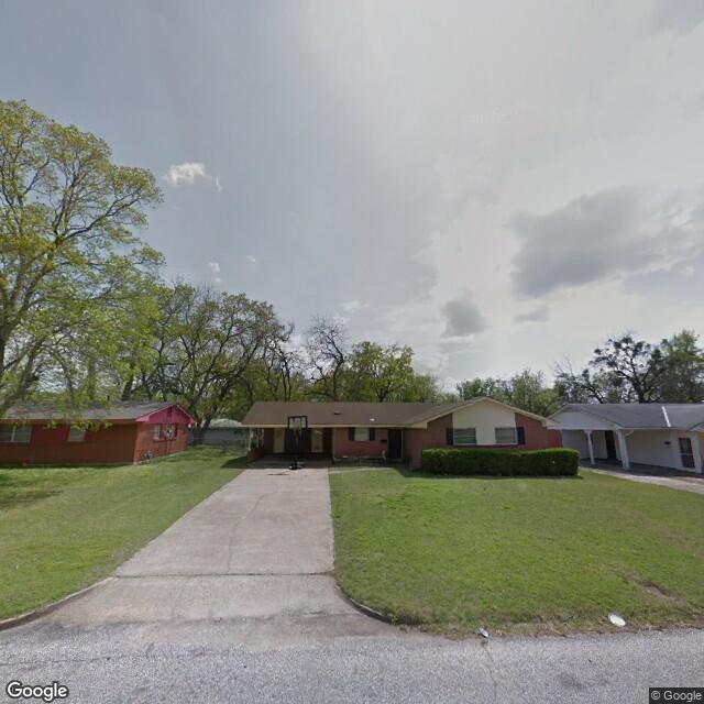 Primary Photo - Buckingham Dr