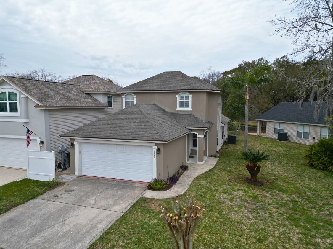 Foto principal - 14443 Pelican Bay Ct