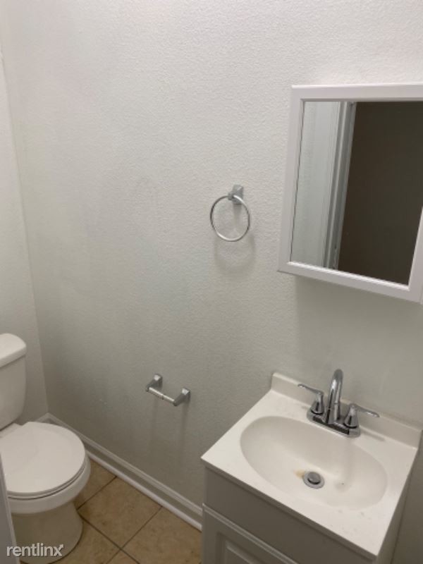 Building Photo - 5 br, 1.5 bath House - 1417 N 56th St