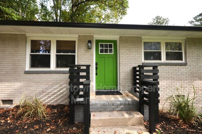 Building Photo - 2596 Wilson Woods Dr