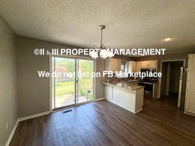 Foto del edificio - 1317 N Ridge Pkwy