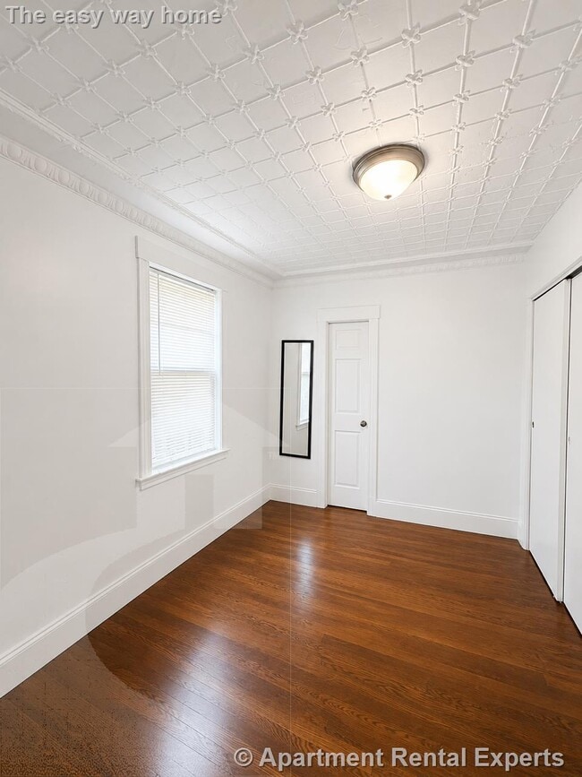Photo - 27-29 Thacher St Apartment