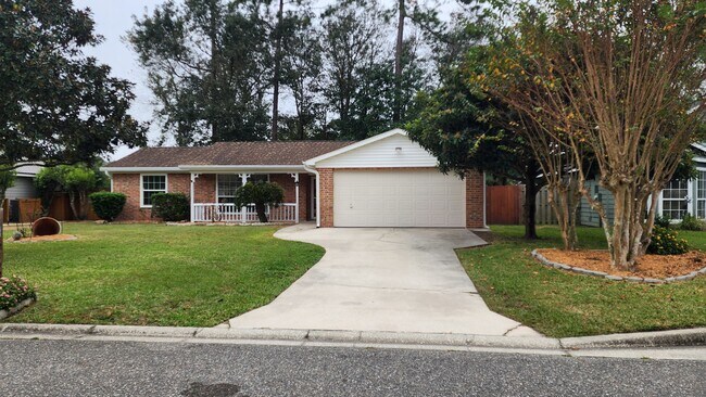 Building Photo - 2102 Windsor St