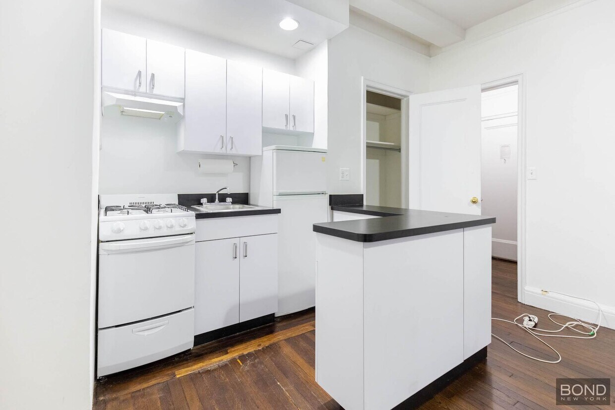 Foto del edificio - 140 E 46th St