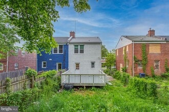 Building Photo - 5539 Central Ave SE