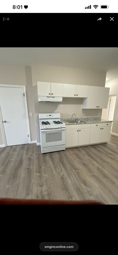 Photo - 663 Middle St (Fall River, MA)