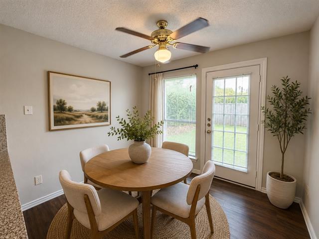 Building Photo - 13220 Fall Manor Dr