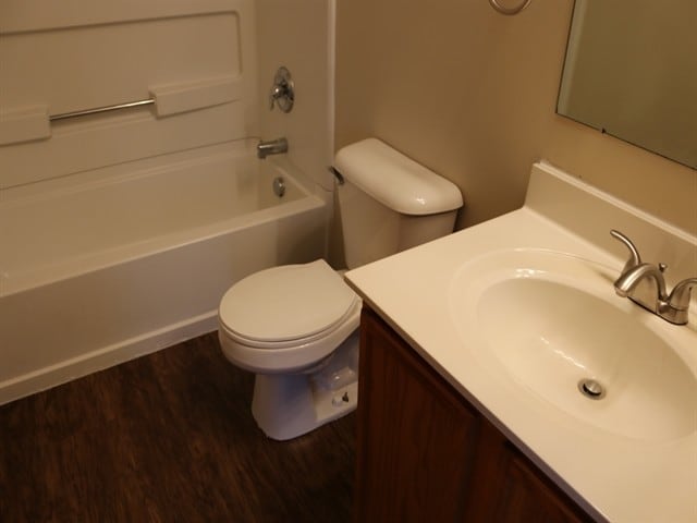 Foto del edificio - 7525 Hemrich Dr