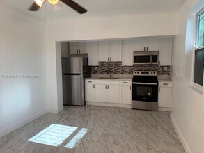 Building Photo - 7840 NW 5th Ave