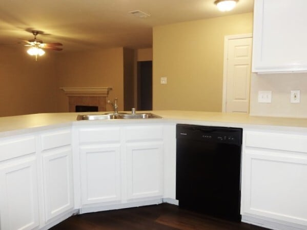 Building Photo - 10431 Trail Ridge Ct