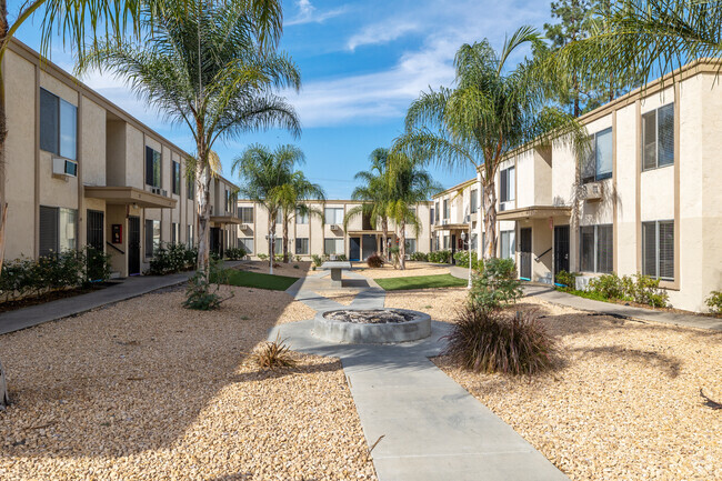 Courtyard - Mollison Garden Apartments