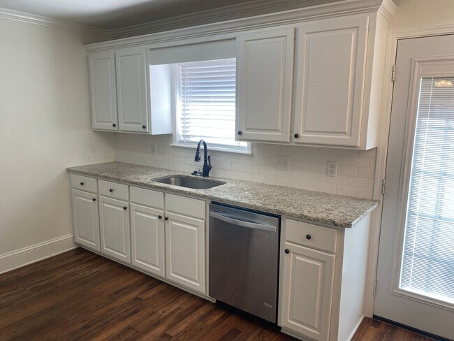 Building Photo - A Gem in the heart of Brandon, MS