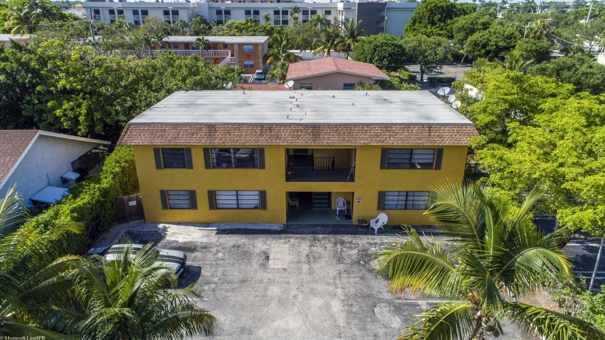 Primary Photo - 523 SE 20th Ct
