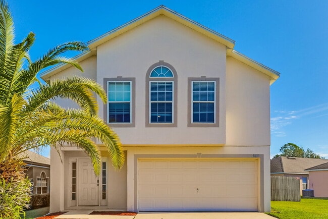 Building Photo - 5633 English Oak Dr S