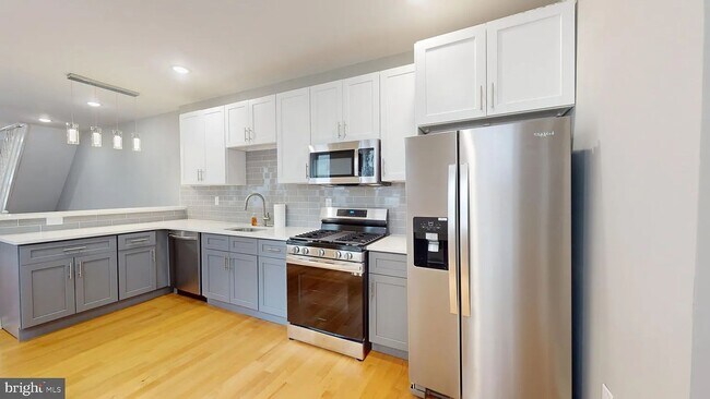 Foto del edificio - Renovated 3-Bedroom, 2-Bath Single Family ...