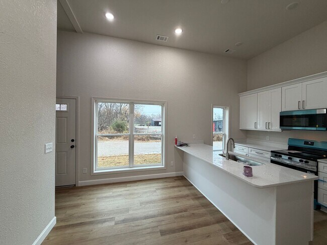 Foto del edificio - 325 Houghton St