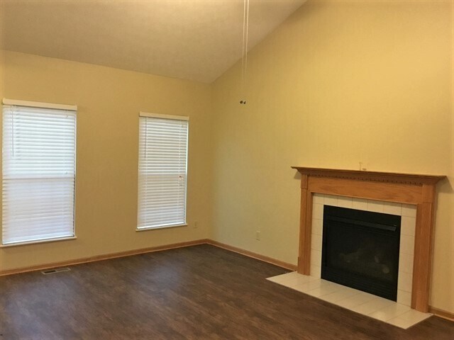 Building Photo - 35 Wrens Nest Ct