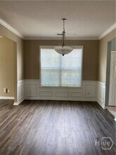 Building Photo - 10 Bushwood Dr