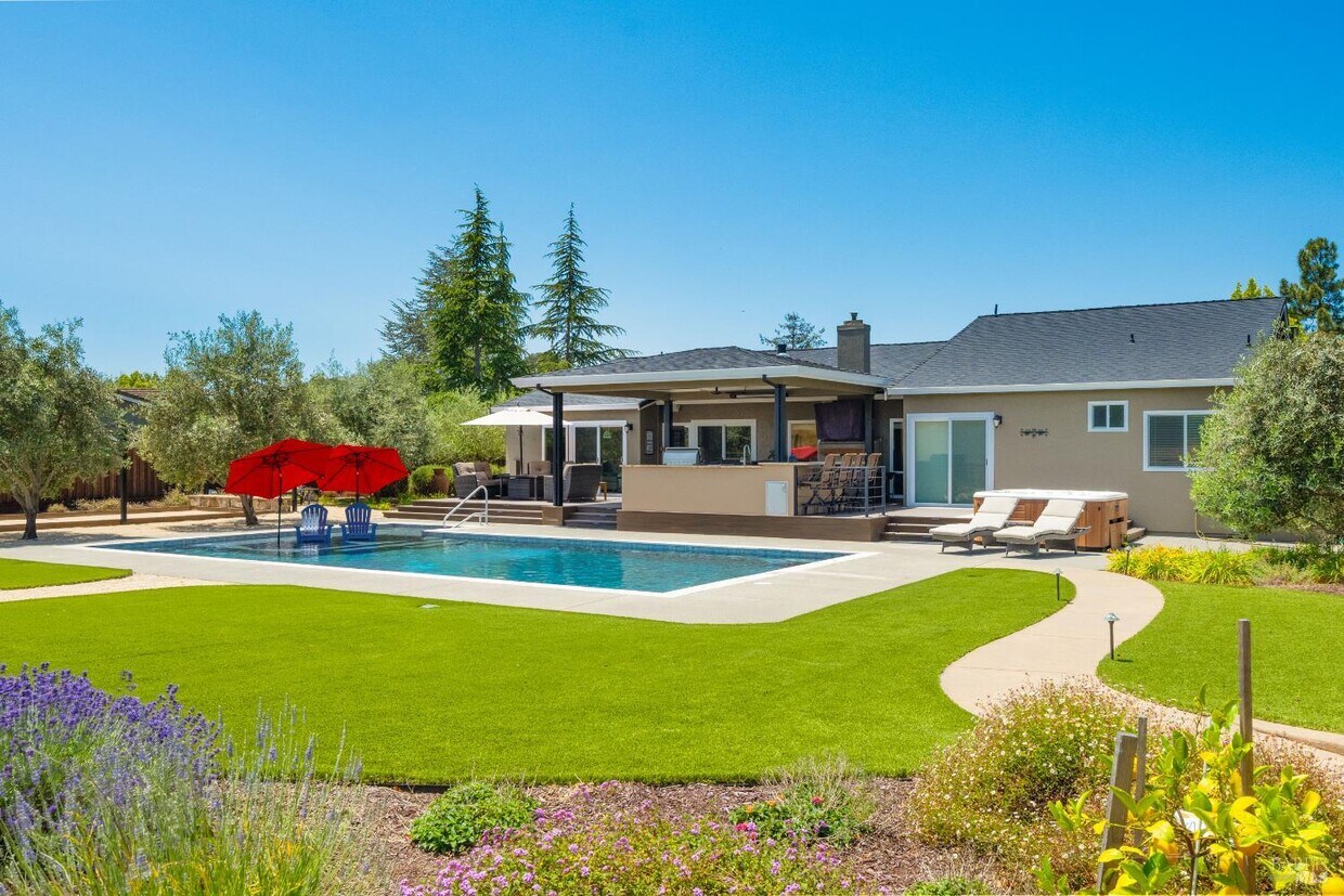 Foto principal - 1051 Stonebridge Dr