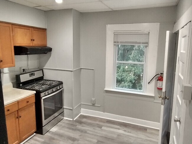 Foto del edificio - 167 Wilkinson Ave