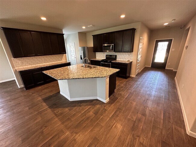 Foto del edificio - 3822 Canyon Shore Ln