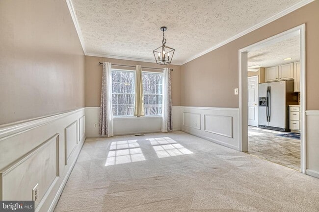 Building Photo - 206 Colgate Dr