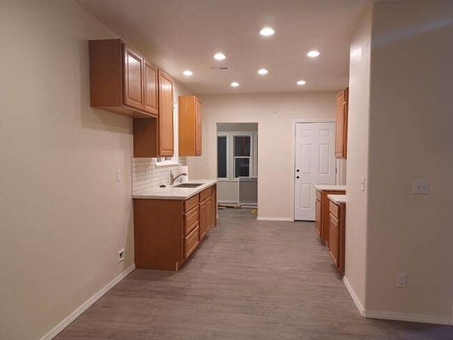 Foto del edificio - 6827 NE Glisan St