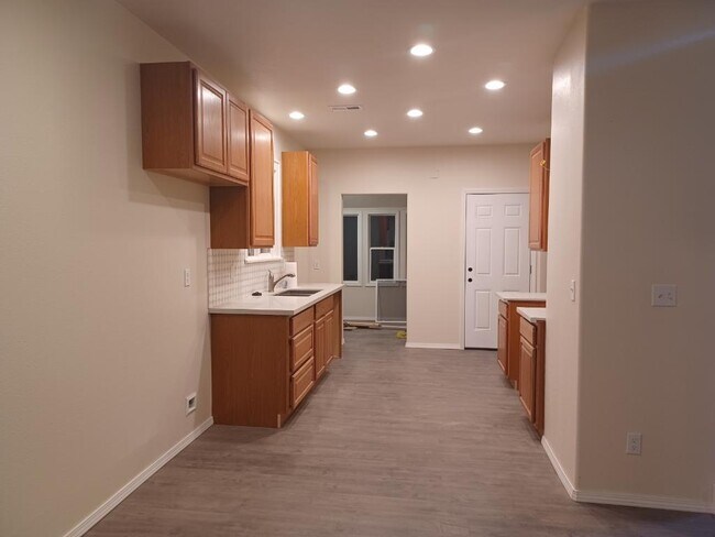 Photo - 6827 NE Glisan St House